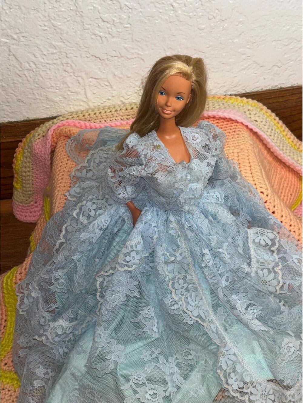 Supersize Barbie Doll 1976 18" Vintage Supersize Barbie